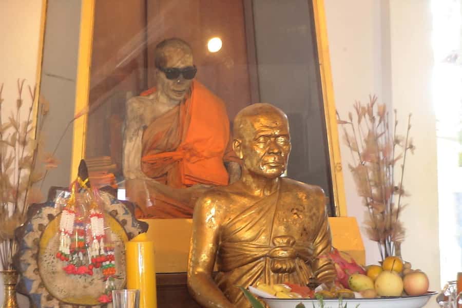 Koh Samui: Mr.Ung's 4WD Wild Jungle Safari Tour with Lunch - Hin Ta & Hin Yai Rocks plus a Market Stop: Quick, Iconic, and Photo-Friendly
