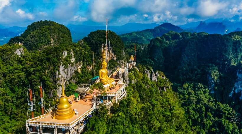 Krabi: Tiger Cave Temple, Emerald Pool and Hot Springs Tour - Blue Lagoon Stop: Photo Time With Overhanging Roots
