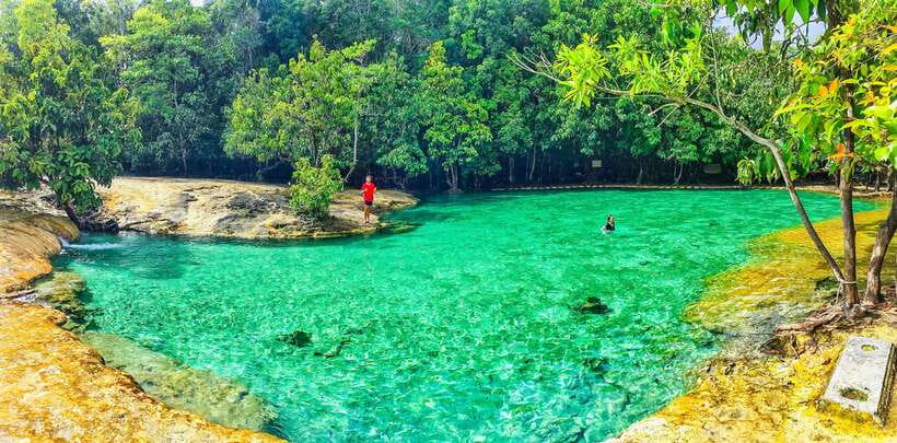 Krabi: Tiger Cave Temple, Emerald Pool and Hot Springs Tour - Sustainable and GSTC-Certified Touches That Actually Affect Your Day