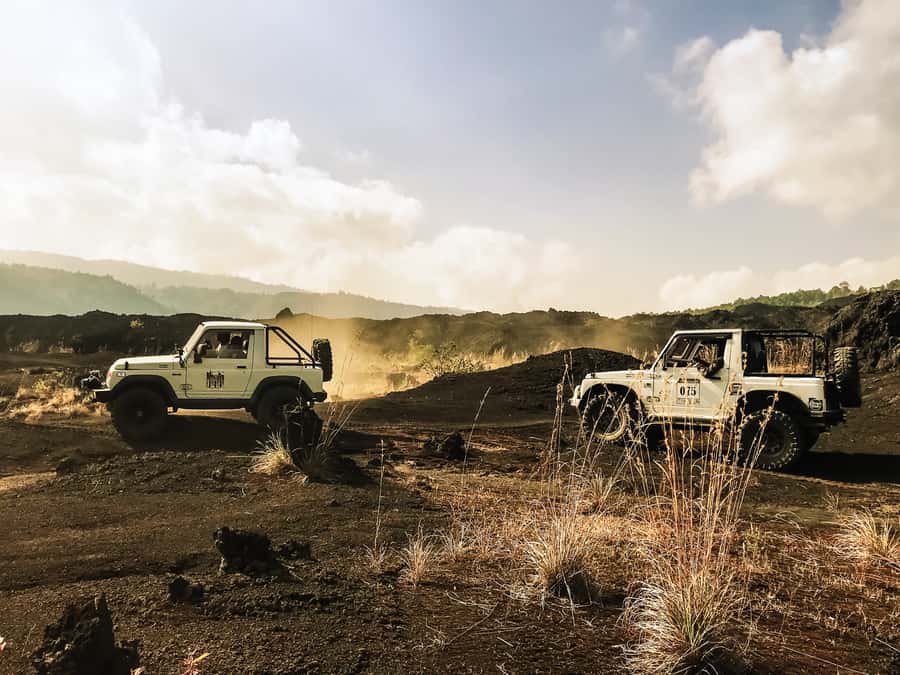 Mount Batur: Sunrise Jeep Tour & Natural Hot Spring - Getting the photos: sunrise angles, lava contrast, and guide help