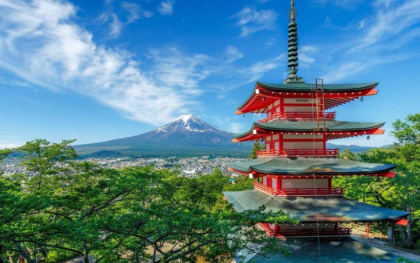 Mt Fuji Top 5 Spots Day Tour: Arakurayama Park,Oshino Hakkai - Oishi Park and the Momiji Corridor: how the season changes the whole vibe