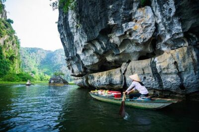 Ninh Binh Full-Day Tour from Hanoi to Hoa Lu, Tam Coc & Mua Cave Via Boat & Bike - Tam Coc by Bamboo Boat: The Karst Scenery That Makes This Area Famous