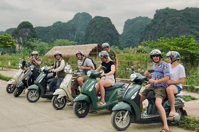 Ninh Binh HIGHTLIGHT & HIDDEN GEM Tour From Hanoi: Skip-The-Line - Bich Dong Pagoda and the cave-temple hike
