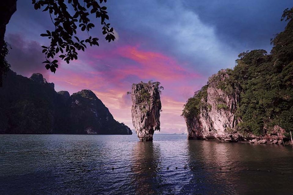Phuket: Twilight Sea Canoe & Highlight Glowing Plankton - Food on board: lunch, dinner, and the quality check
