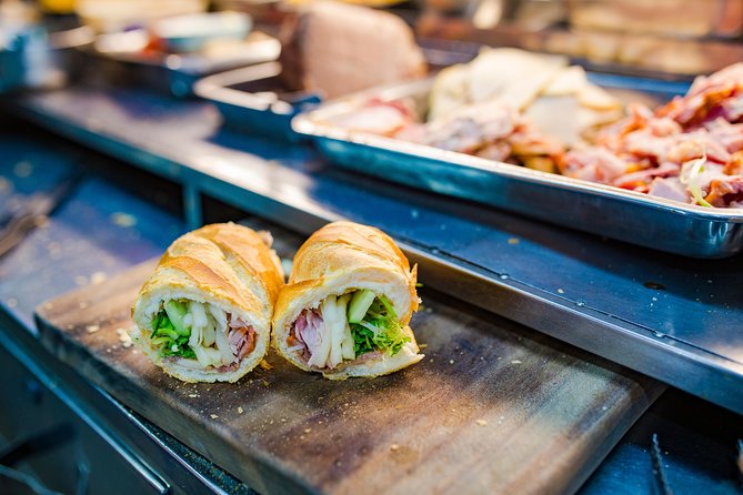 Private Street Food Evening Walking Tour in Ho Chi Minh City - The Seafood Vendor Street and the Noodle-Plus-Beef Stop You’ll Remember