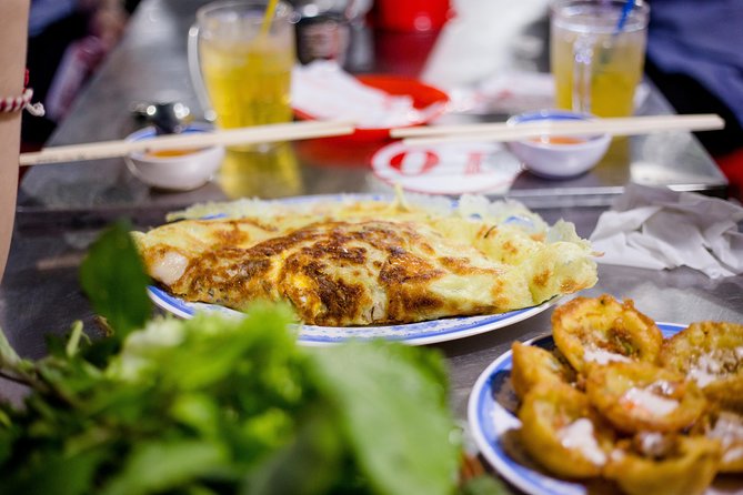 Private Street Food Motorbike Tour in Ho Chi Minh City - Guides and driving: why safety is a core part of the experience