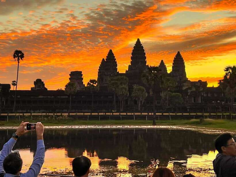 Siem Reap: Angkor Wat 2-Day Tour with Sunrise and Sunset - Key things about this tour that I’d plan around