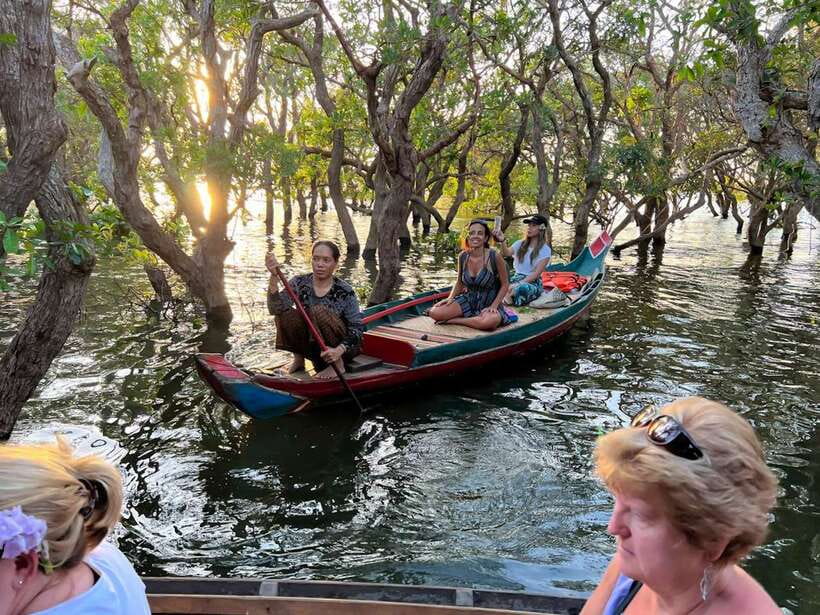 Siem Reap Floating Village Kampong Phluk Sunset with Boat - Floating Restaurant Stop: What to Expect and How to Plan