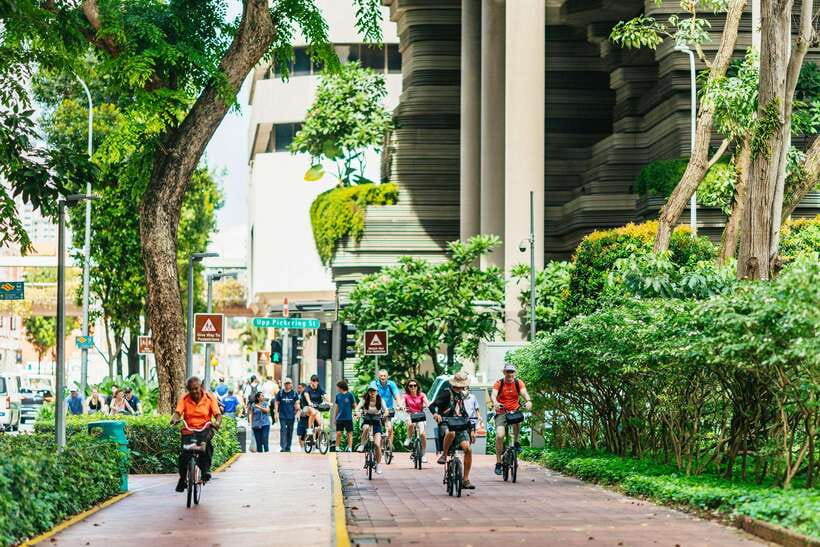 Singapore: Lion City Highlights Bike Tour - Haji Lane and Kampong Glam: the streets that make Instagram boring