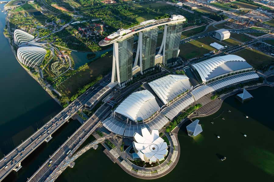 Singapore: Marina Bay Sands Observation Deck E-Ticket - Photos, drinks, and making time for the sunset-to-night shift