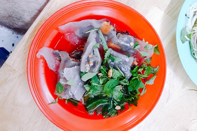Small Group Hanoi Street Food Tour with a Real Foodie - Why This Hanoi Street Food Walk Works So Well in Real Life