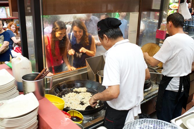 Small Group: Michelin and Local Hawker Food Tour with 9 tastings - Your 3.5-Hour Route: Chinatown to Chinatown Complex (With Real Stops)