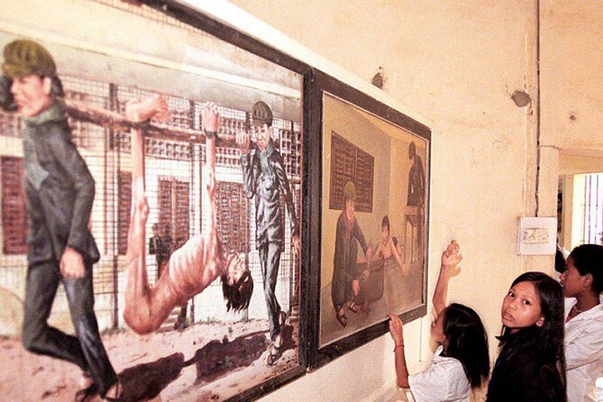 The Killing Field and Toul Sleng Genocide Museum (S21) Tour - What to Bring: Cash, Water, and Practical Clothing