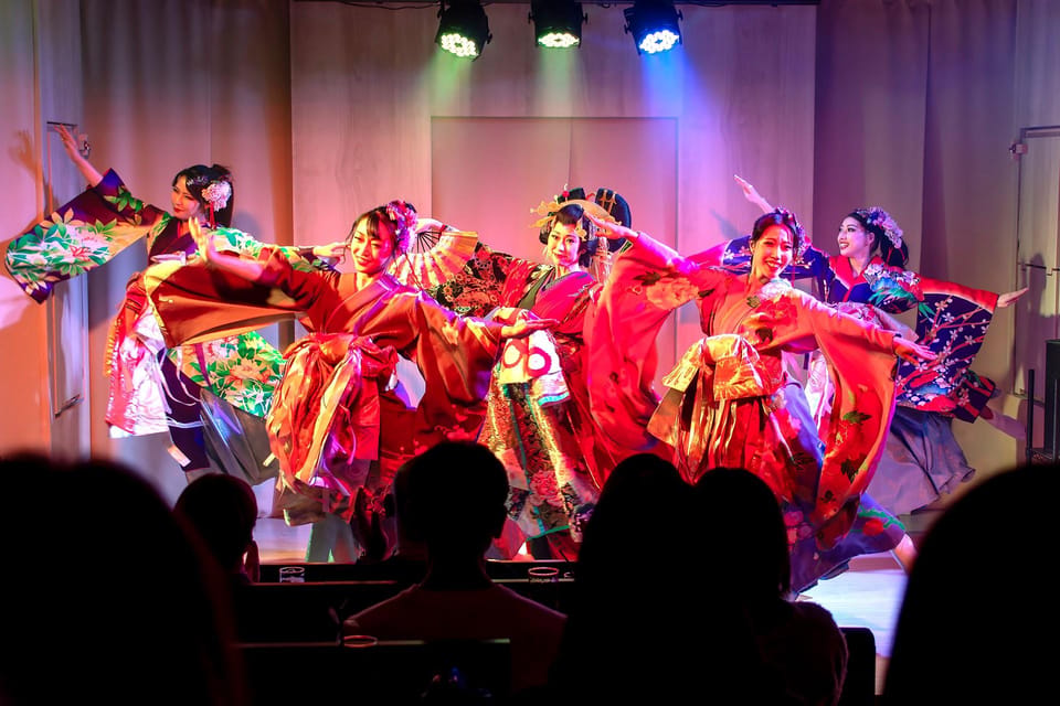 Tokyo: Japanese Dance Cabaret Theater Asakusa-Kaguwa Ticket - Timing in Tokyo: Voucher Time vs Real Showtime