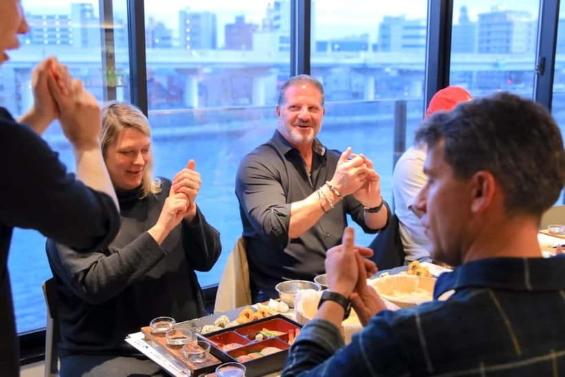 Tokyo: Roll and Authentic Sushi Making Class in Asakusa - How the 100-minute class runs: quiz, maki roll, nigiri