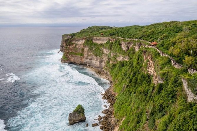 Uluwatu Sunset, Kecak Dance, and Dinner Jimbaran Beach - Should you book it? My practical take